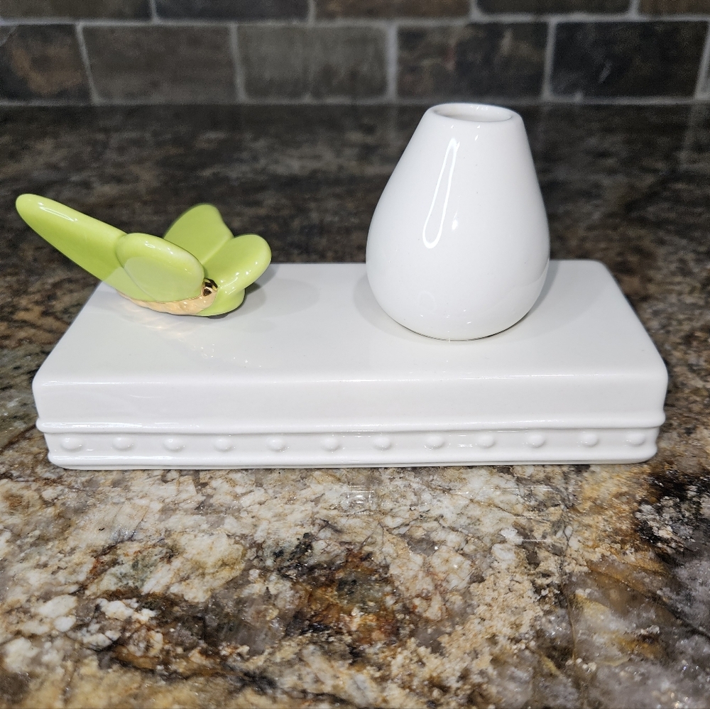 NF Nora Fleming White Ceramic Bud Vase Pen Toothpick Holder Green Butterfly HTF - Picture 4 of 16